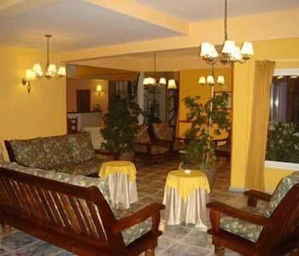 Kelta Hotel Эль-Калафате Экстерьер фото
